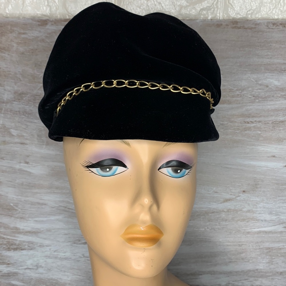 Vintage Lilly Dache “Dachetts” Hat Moto Style